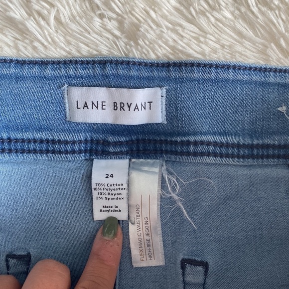 Lane Bryant High-Rise Sateen 3-Button Jegging - Picture 3 of 9